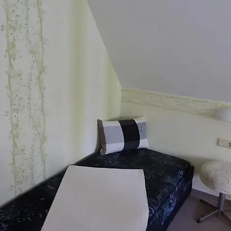 Apartment Gemuetliche In *